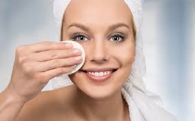 20 Beauty Benefits Of Baking Soda You Must Know Baking Soda Benefits Milk Makeup Remover Baking Soda