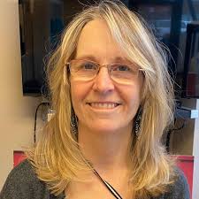 Introducing new tunes to a group with varying skill levels