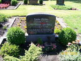 It was that.thing, eveline, who made them that way. Grab Von Hero Muller 29 08 1924 05 01 1945 Friedhof Norden Neuer Friedhof