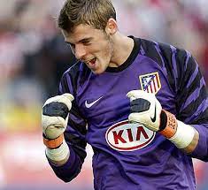 David de gea is a spanish professional footballer, who is associated with 'manchester united' and the spanish national team. Ù…Ø³ØªÙ‚Ø¨Ù„ Ø¯ÙŠ Ø®ÙŠØ§ Ù…Ø¹ Ù…Ø§Ù†Ø´Ø³ØªØ± ÙŠÙˆÙ†Ø§ÙŠØªØ¯ Ø§Ù„Ù…Ø±Ø³Ø§Ù„