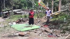 Daftar saluran tv siaran digital di indonesia. Mengerikan Cerita Warga Saat Bus Terguling Di Ciater Subang