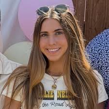 Ashley Aills's Instagram, Twitter & Facebook