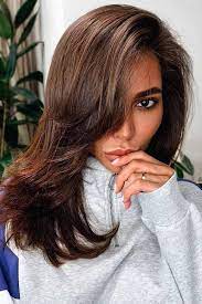 18 Looks With Side Bangs A Detail That Can Enhance Your Image Glaminati Inspiration For Mo Medium Length Hair With Layers Long Thin Hair Long Hair Styles