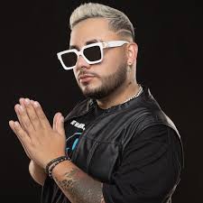 Massianello Tracks & Releases