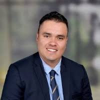 80+ perfiles de «John Vallejo»