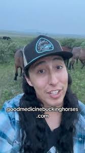 Stacy Buck's Instagram, Twitter & Facebook