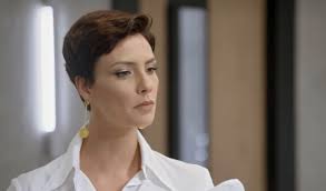 Resumo Topíssima (10/09): Sophia faz amor com Lima