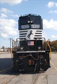 Pin By Dave Ferris On Noses Diesel Train Art Paint Job Diesel