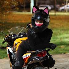 You are good to go with you very own cat ear motorcycle helmet! Helmet Cat Girl Motorcycle Helmet