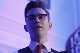 natsu: patrzą na mnie typy, gdy podjeżdżam w nowym lambo natsu bad bitch, natsu wygląda jak kendall natsu boss bitch, tak jak barack obama nie masz teamu, nie masz stylu, no a natsu oba ma jestem natsu, jestem bad bitch, nie mam czasu na. Sheo Kim Jest Maciej Ejsmont To Najstarszy Czlonek Teamu X 2 Eska Pl