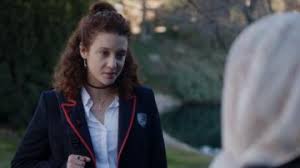 Meet the cast of elite, netflix's thrilling new mystery series. Chockerblack Worn By Marina Serie Elite Saison1 Episode1 Actrice Marina Chocker Fashion Outfits Elite Marina Polo Classic