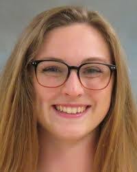 Amy Schnelle's Instagram, Twitter & Facebook