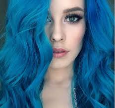 Kadin Erkek Demeden Herkesi Kendine Asik Eden Renkli Sacli Kadin Lauren Calaway Asik Ca Cool Hair Color Hair Inspo Color Diy Hairstyles