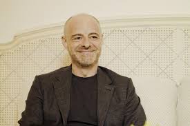 Jun 11, 2021 · amazon prime video in france has won the rights to broadcast eight football matches a week from the country's ligue 1 in a deal reportedly worth €250 million a year. Alex Green Patron Des Sports D Amazon Europe Nous Pensons Que Le Prix D Amazon Prime Video Ligue 1 Est Juste L Equipe