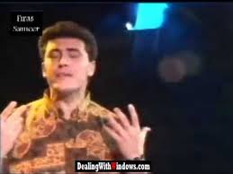 ولد في الموصل في العراق، يعرف عنه بأنه لحن جميع أغانيه بنفسه حتى الآن باستثناء بعض الأغاني القليلة جداً التي استعان فيها بملحنين. ÙƒØ§Ø¸Ù… Ø§Ù„Ø³Ø§Ù‡Ø± Ø³Ù„Ù…ØªÙƒ Ø¨ÙŠØ¯ Ø§Ù„Ù„Ù‡ Ø§ØºØ§Ù†ÙŠ Ù‚Ø¯ÙŠÙ…Ù‡ 1990 Youtube