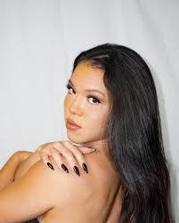 Dorothy Humphrey's Instagram, Twitter & Facebook