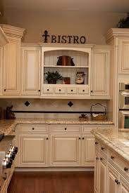 Kitchen Remodel Traditional Orange County California White Kitchen Cabinets With A Built In St Kitchen Cabinet Styles Country Kitchen Designs Kitchen Remodel
