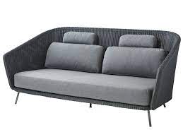 Chaise lounges are long couches with armrests on one side, allowing the user to recline comfortably. Cane Line Mega 2 Sitzer Lounge Sofa Inkl Kissensatz Gartenmobel Hamburg Shop