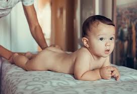 The lauric acid and caprylic acid present in now when you know why is coconut oil good for eczema, make yourself aware of the fact that what we are talking about here is the virgin coconut oil. 12 Best Health Benefits Of Coconut Oil For Infants