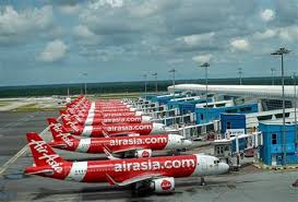 1 (satu) bagasi kabin atau 1 (satu) tas laptop atau 1 (satu) tas tangan atau 1 (satu) tas kecil. Saiz Bagasi Kabin Airasia Perubahan Persyaratan Bagasi Kabin Airasia Update Maret 2017 Baru Penerbangan Domestik Airasia Indonesia Qz Kini Dengan Bagasi 15 Kg Efektif Mulai Hari Kamis 8 Nopember 2012 Pukul 00 01 Mita Yuyu