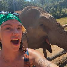 can an elephant be my personal item for the flight back? 🐘