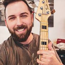 Online Bass Guitar Lessons