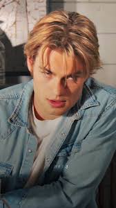 Team Cole or Alex? The Ultimate Showdown