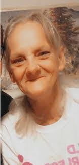 Debbie Pasley's Instagram, Twitter & Facebook