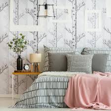 Ada fakta yang menakjuban mengenai gambar wallpaper yang disasemisaln diatas objek datar berupa kertas ataupun kanvas dan biasanya memiliki tujuan tertentu. Cara Menghias Kamar Dengan Kertas Kado Mudah Dan Hemat Untuk Tampilan Unik Lifestyle Liputan6 Com