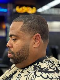 Best Barbers that do bald fades and use straight razor around saint joseph 