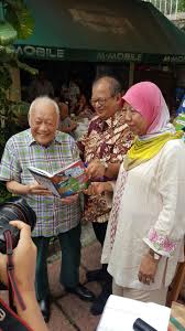 Ulasan berbelanja rumah panggung online di tokopedia. Lanang Sejagat Muar Stories Encore A Colourful Past Revisited