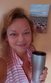 It's a chilly fall morning!! Beach bound anyway… because that's what beach  girls do! Have a great Saturday coffee ☕️ connoisseurs! Yep… those are my  knees