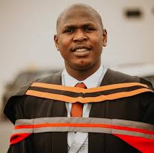 At least four people have been killed in a head-on collision between a  Renault Kwid and a minibus taxi