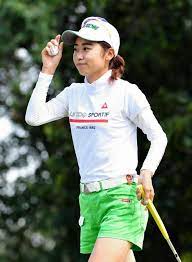 女子ゴルフ ニトリレディースが競技再開 雷雲接近で一時中断 デイリースポーツ online 女子ゴルフ 女子プロゴルファー ゴルフ