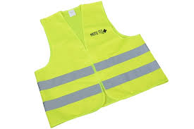 Dans le cas d'une forte pluie. Le Gilet Jaune Est Obligatoire Des Aujourd Hui Moto Station