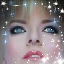 Just a service announcement!! I love y'all! ✌🏼#unity #share #blessed  #ThankYouJesus #art #godloves #dontgiveup