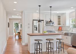 white kitchen amberth