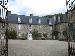 Le Chateau De Guyomarais A Saint Denoual 1 2 Cotes D Armor 22 Photo Personnelle House Styles Architecture Mansions