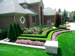 Some Of The Best Front Yard Landscaping For Your Dream House If You Are Fond Of Gardening Then This Front House Landscaping Front Lawn Landscaping Front Yard