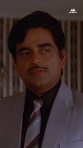 में धमकी नहीं दे रहा तुमने सच में गिरफ्तार करने आया हूँ