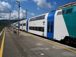 Detto altrimenti, quando i numeri dicono che stiamo arrivando a non avere più posti nei reparti di terapia intensiva. Treni Regionali La Novita Si Sale Solo Dopo Aver Prenotato Il Biglietto Il Caffe Tv