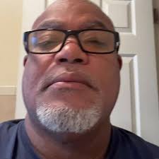 I need a male friend 🥺 I always see you in my recommended friends, will  you at least say hi to me?