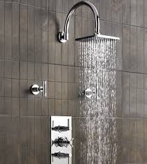 Desain kamar mandi rumah yang bagus juga dapat meningkatkan mood di pagi hari. Gambar Shower Kamar Mandi Model Rumah Minimalis 2020