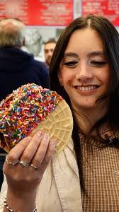 Zach Winter's Instagram, Twitter & Facebook