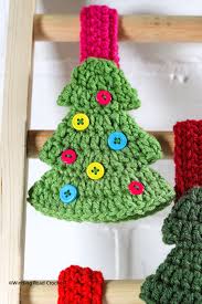 * which is a #4 medium worsted weight cotton yarn but you could certainly use acrylic as well. Crochet Towel Topper Quick Free Crochet Pattern Winding Road Crochet