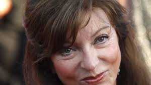 L'incesto che inquieta la Francia. Dieci anni dopo un suicidio