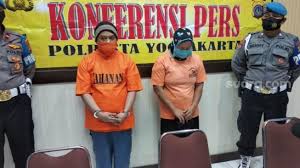 Maybe you would like to learn more about one of these? Catut Nama Gubernur Aau 2 Pelaku Penipuan Di Sumut Diringkus Poresta Jogja Suara Jogja