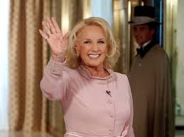 Mirtha legrand es el seudónimo de la actriz y presentadora de televisión argentina rosa maría juana martínez. Cuantos Anos Cumple Hoy Mirtha Legrand