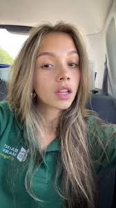 In the uni 🧍🏽‍♀️