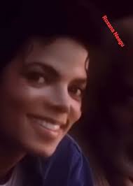 If Michael and I have something in commun, it's my favorite song «Smile».  That is his favorite ! What's your point of view ?